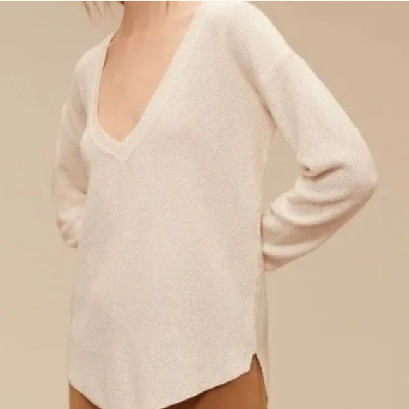 Wilfred V neck sweater - Picture 6 of 6